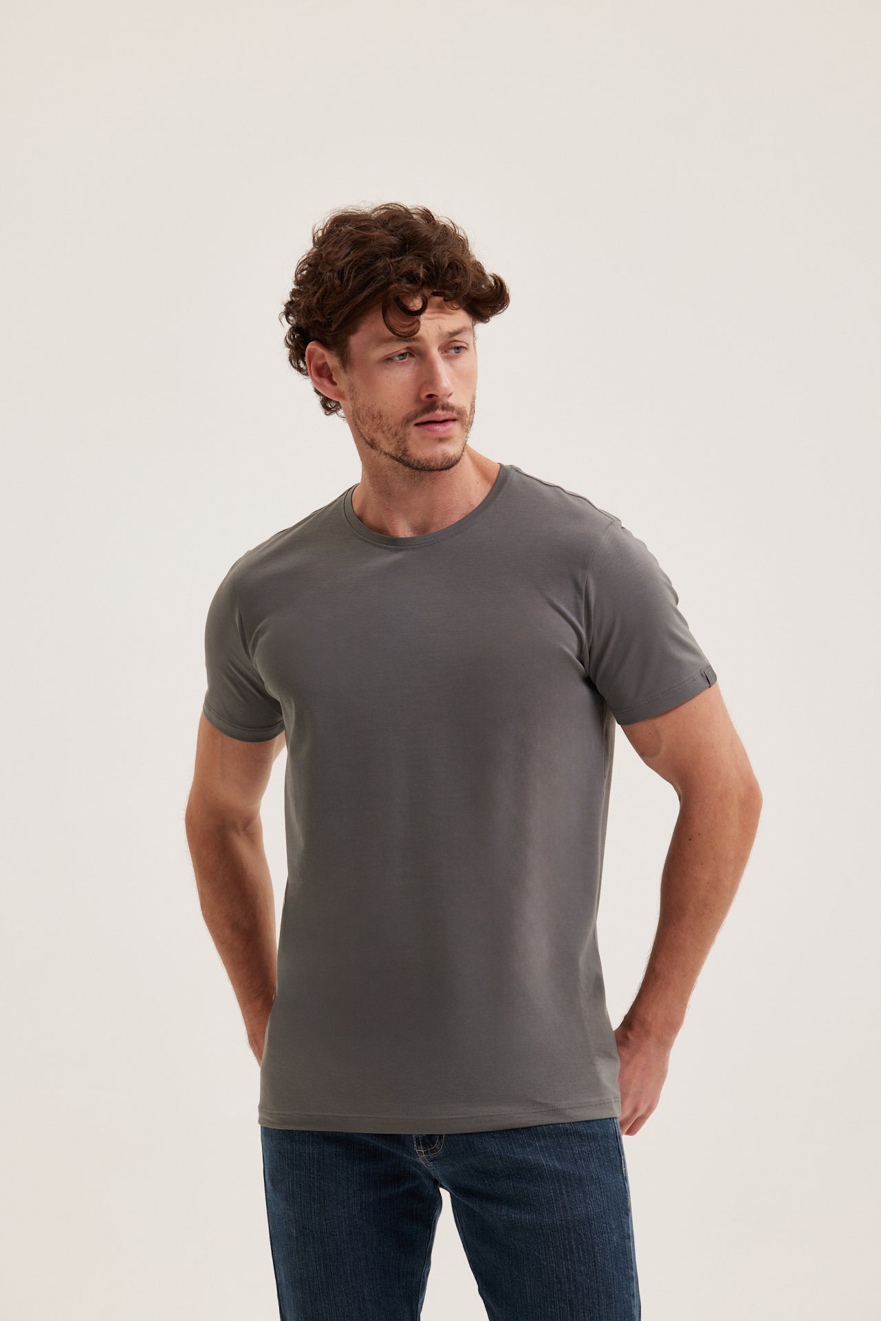 Camiseta Cinza Antracite – Prime T-Shirt Hannport