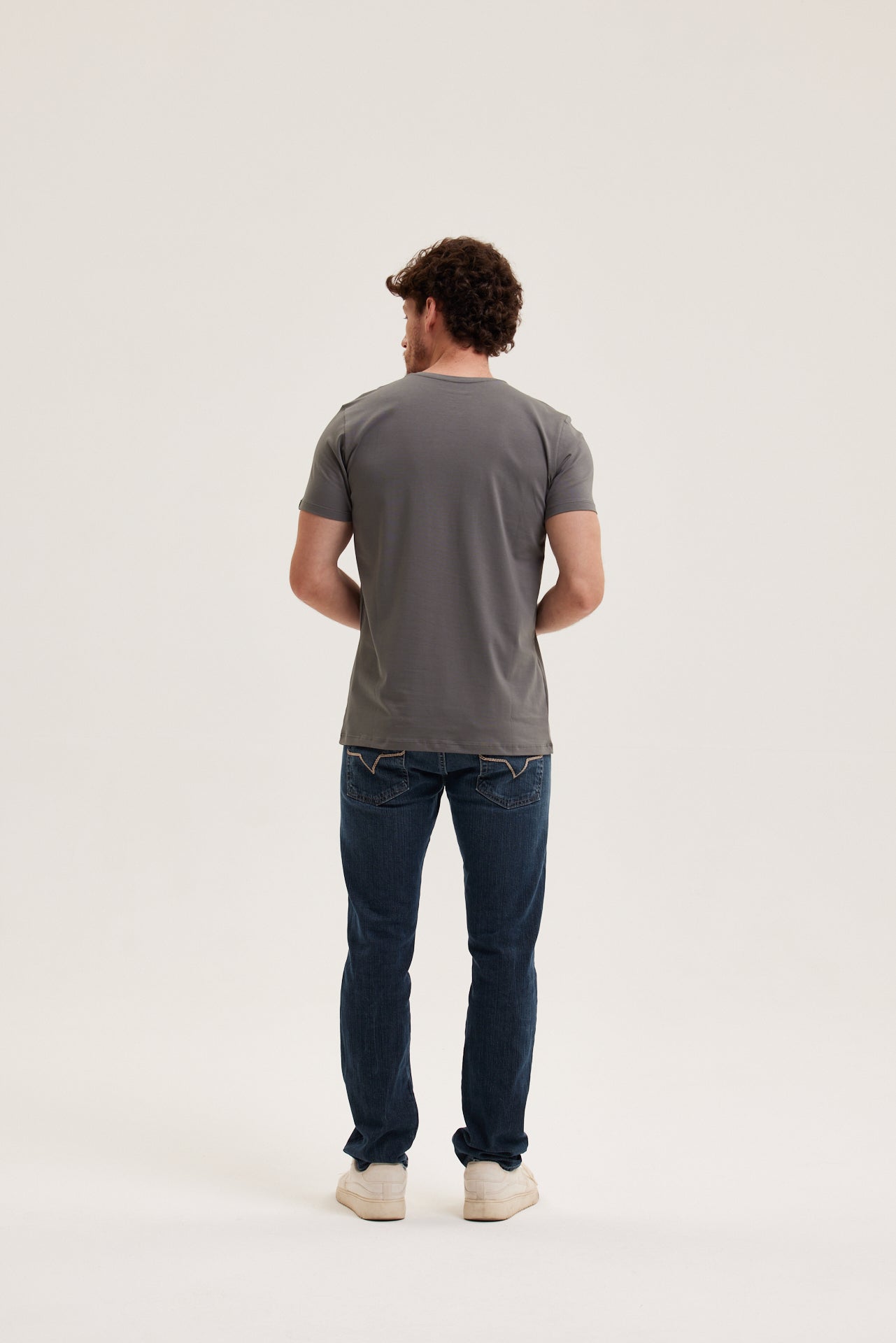 Camiseta Cinza Antracite – Prime T-Shirt Hannport